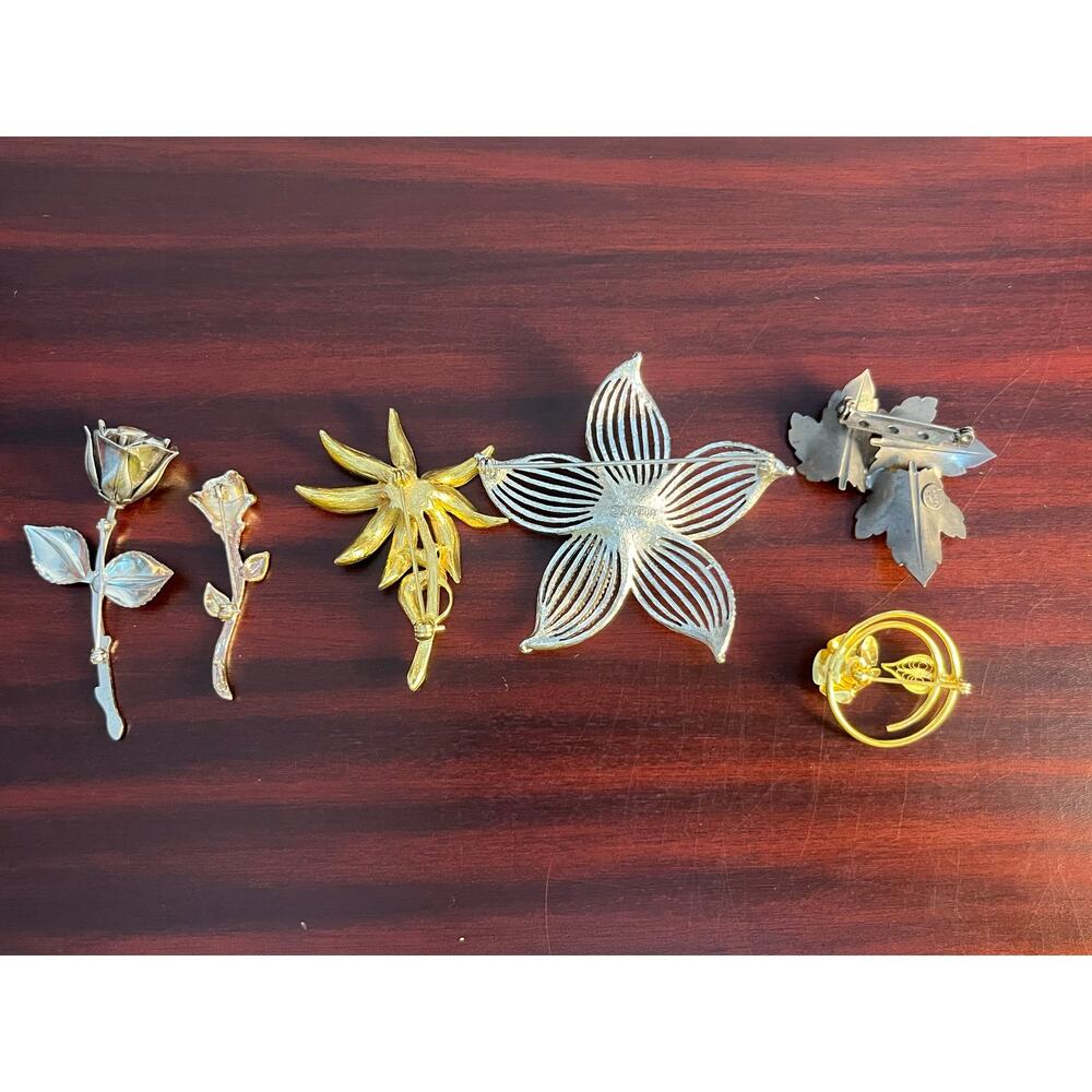 VTG Floral Brooch Lot of 6 Sarah Coventry K&T More Boho Cottage Core - Picture 2 of 10